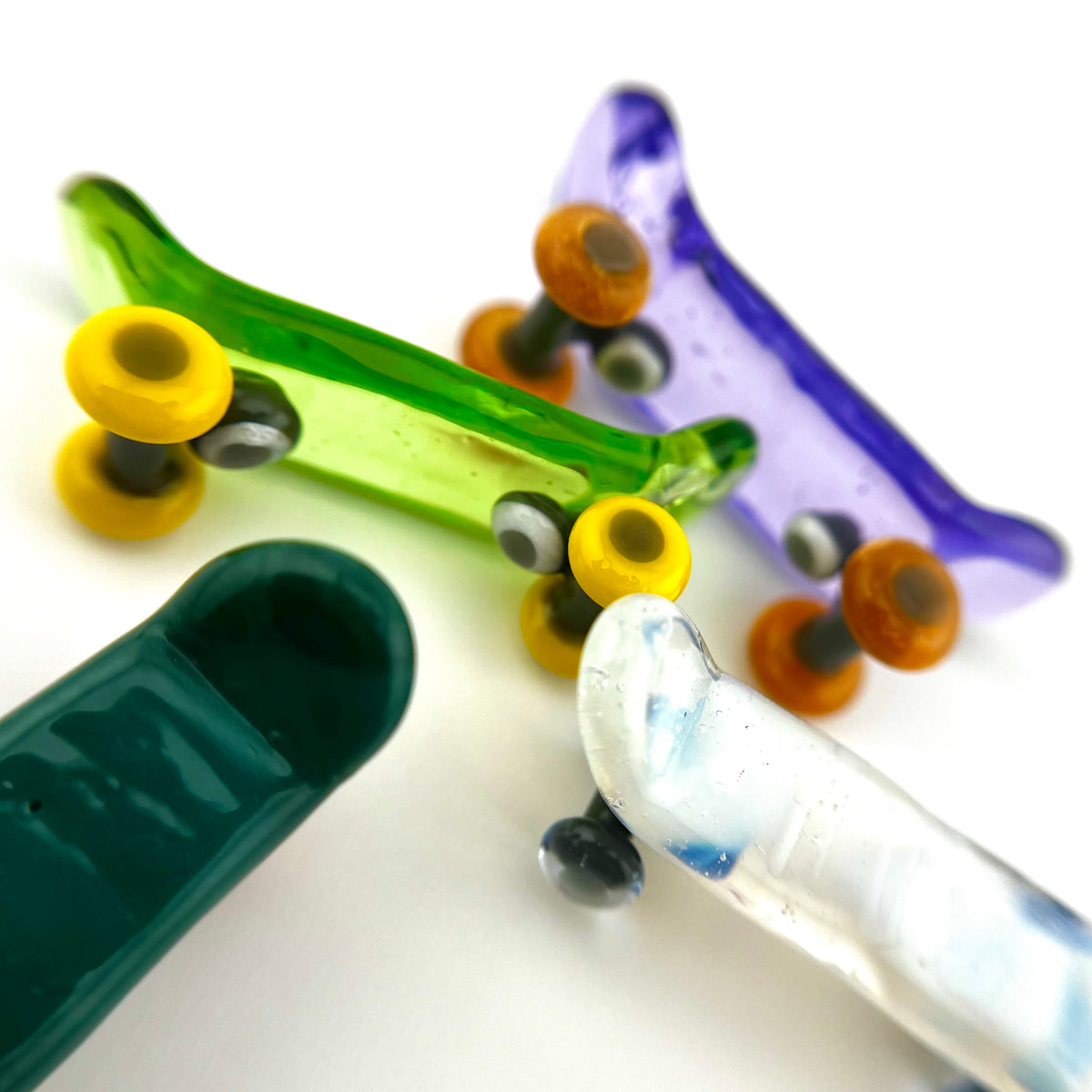 Skateboard Pendy - Levels Smoke Shop