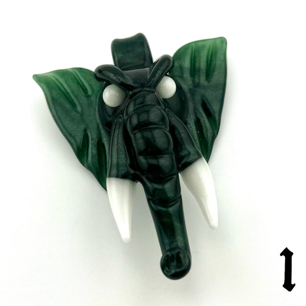 Luff Glass ‘Elephant’ Pendy — alternate angle