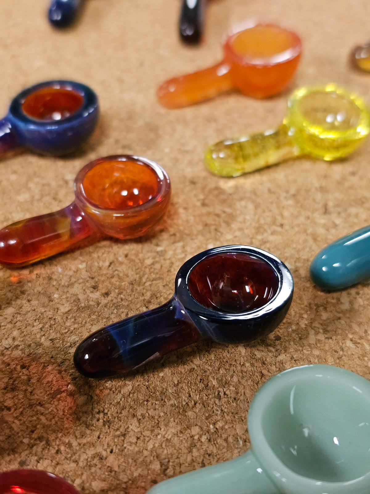 DRM GLASS SCOOP