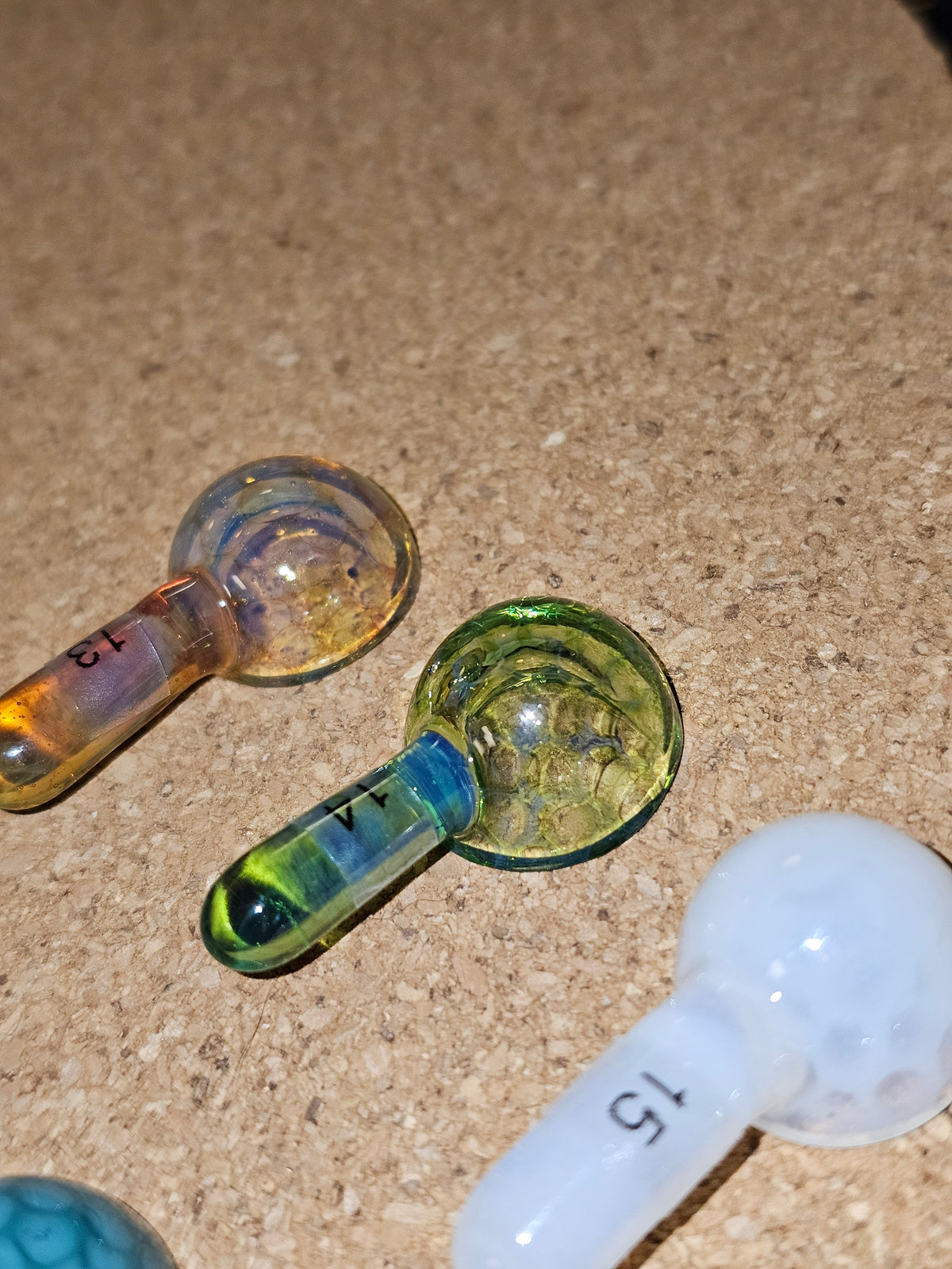 DRM GLASS SCOOP