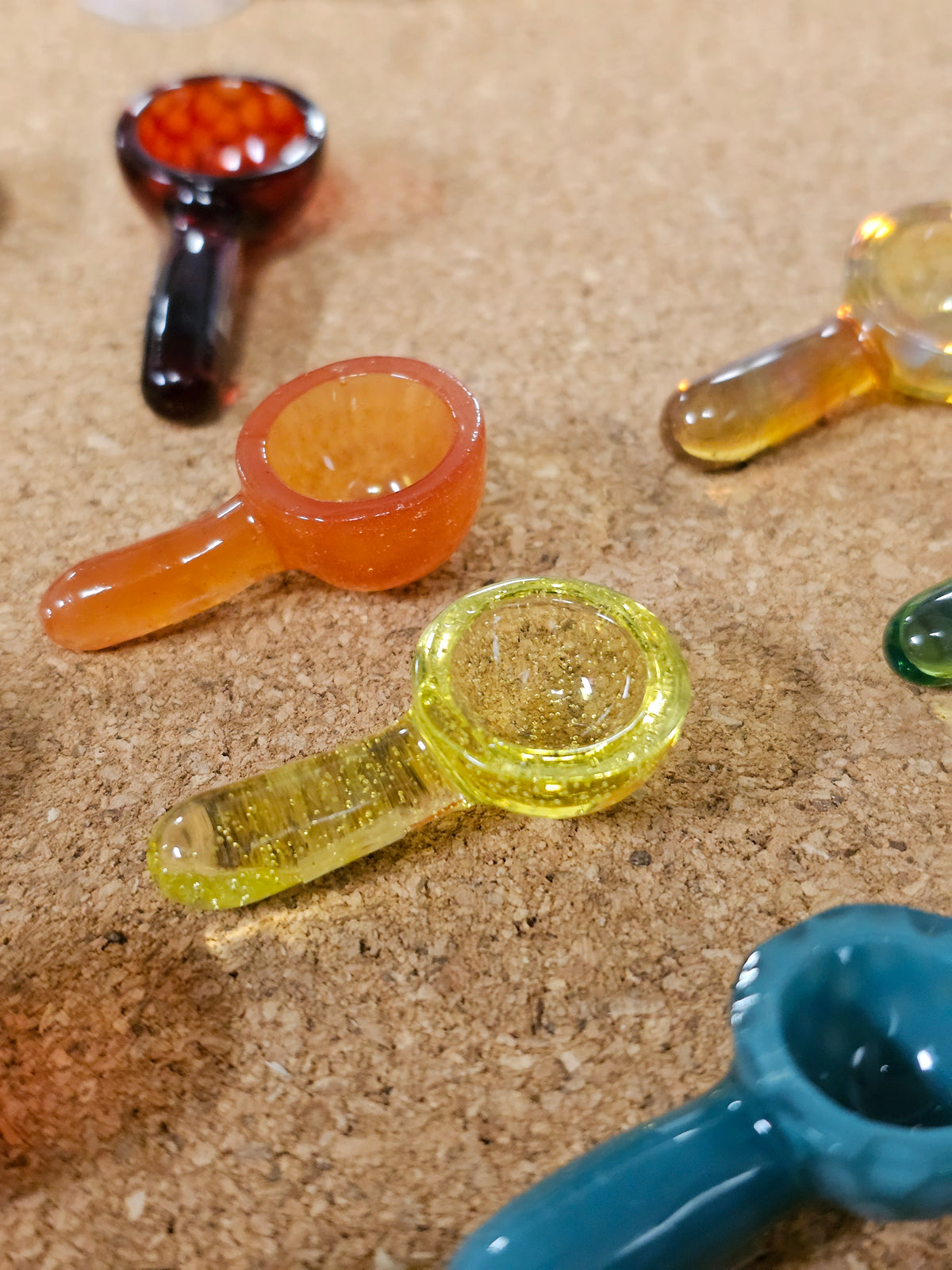 DRM GLASS SCOOP