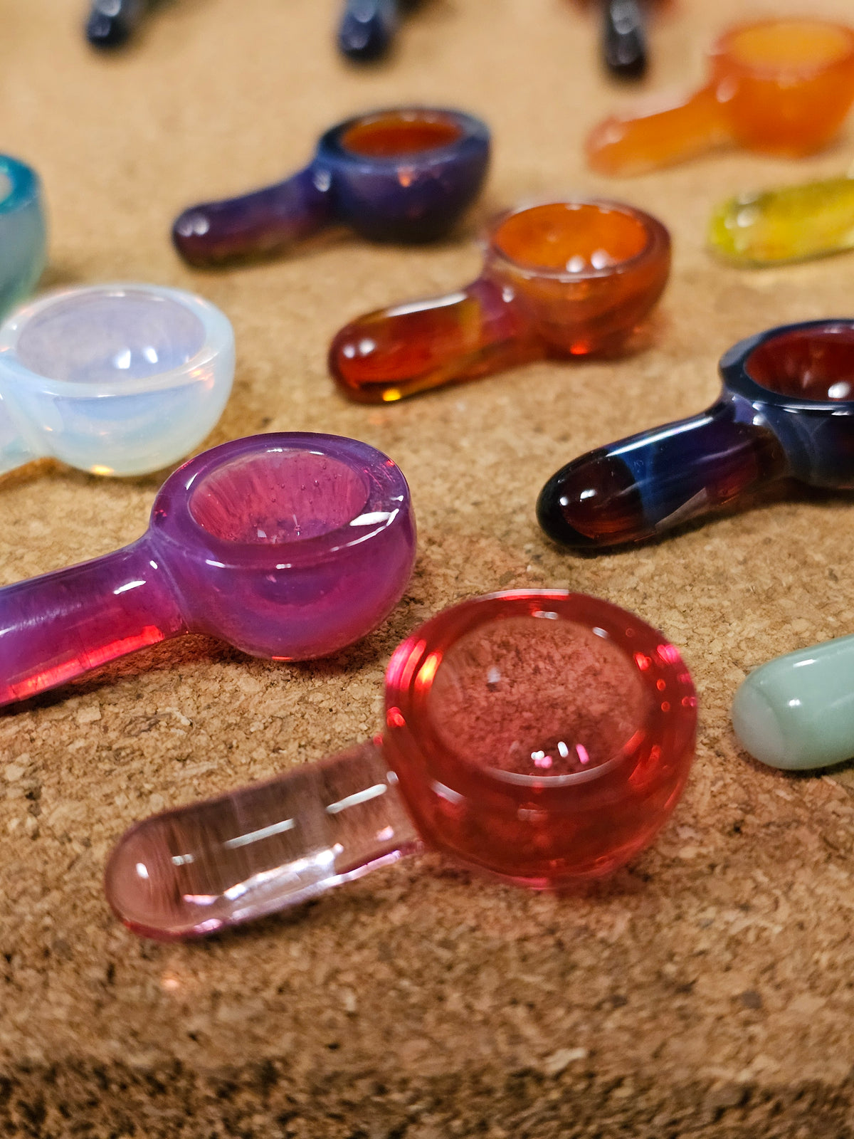 DRM GLASS SCOOP